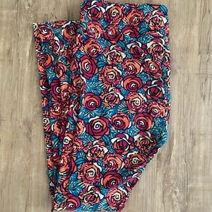 Lularoe Tall and Curvy leggings. Great condition!